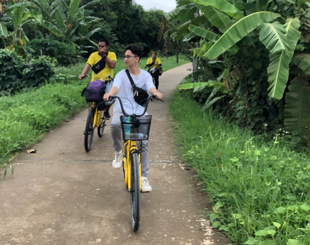 Co Countryside Chiang Mai: Rural Cycle and Songthaew Adventure
