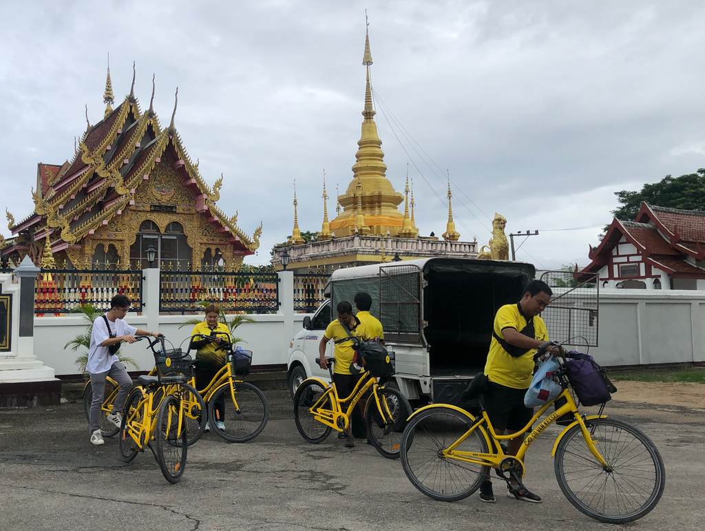 Co Countryside Chiang Mai: Rural Cycle and Songthaew Adventure
